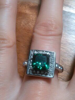 Faceted Green Stone and White Crystal Stainless Steel Ring (Size 9.75)